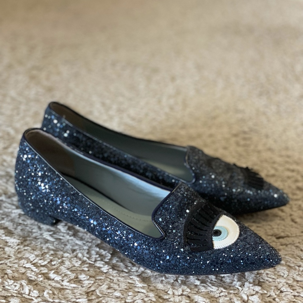 Chiarra Ferragni pointed tie slip ons